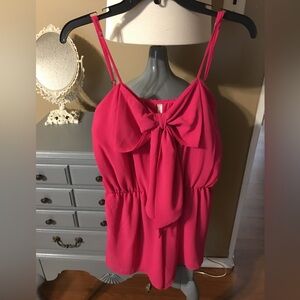 Women shorts jumper. EUC 100% polyester. Sexy Pink show stopper.